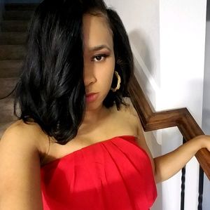 Meet your Posher, Linda